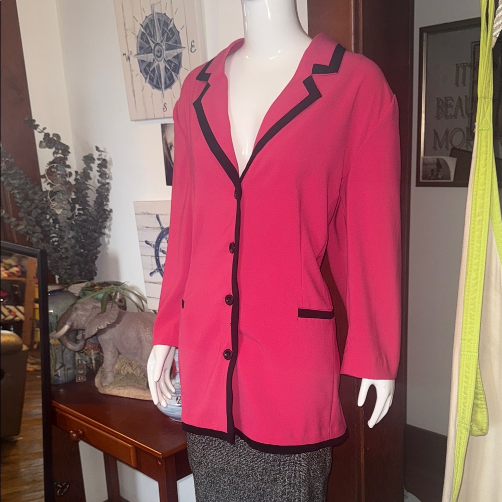 Pennington’s size 20 Women's Pink Blazer with Black Trim